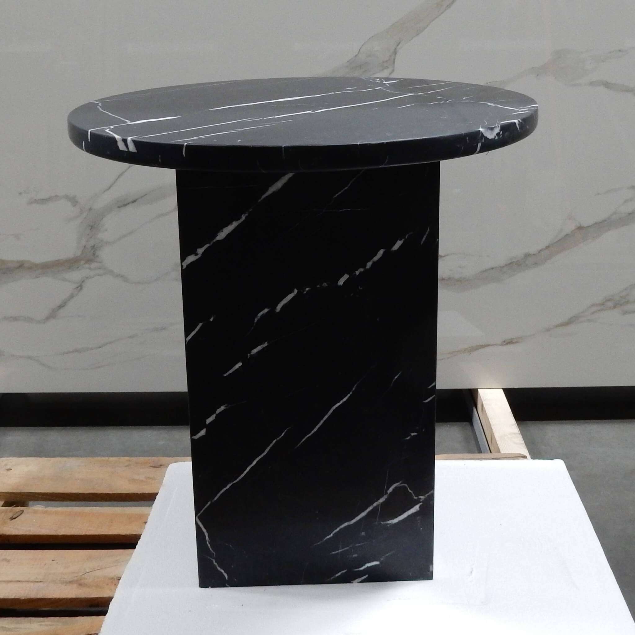 nero marquina table 0