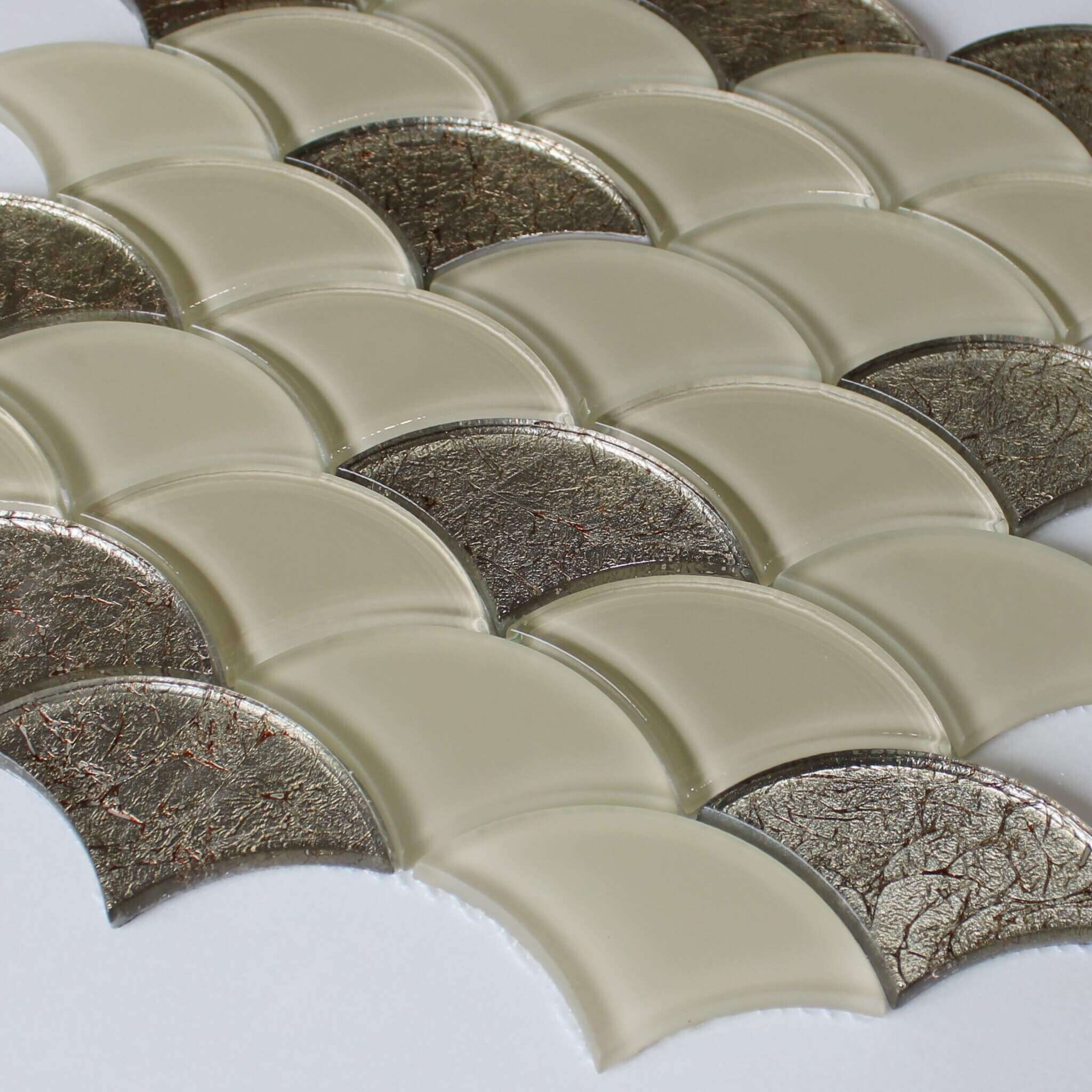 scaglie glass mosaic mocha
