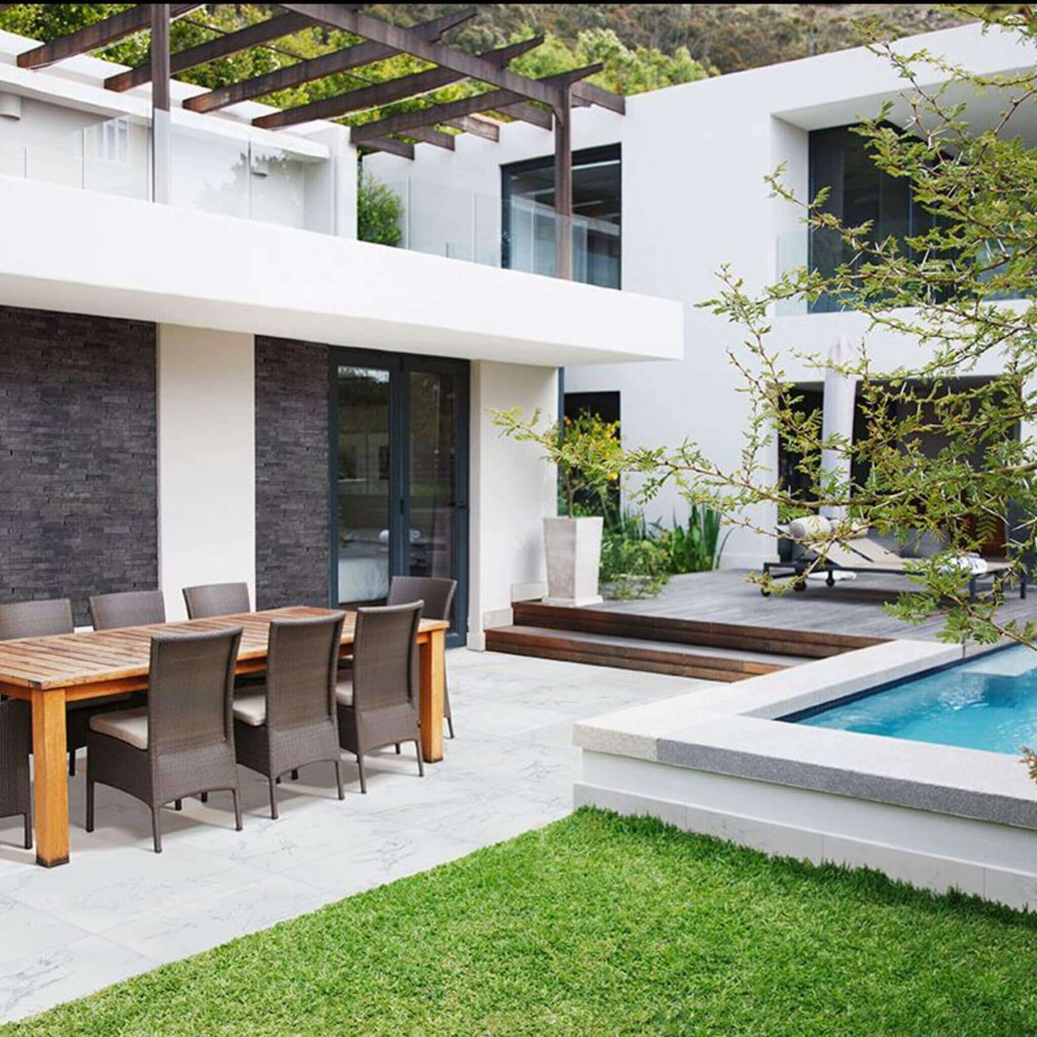Carrara paver,